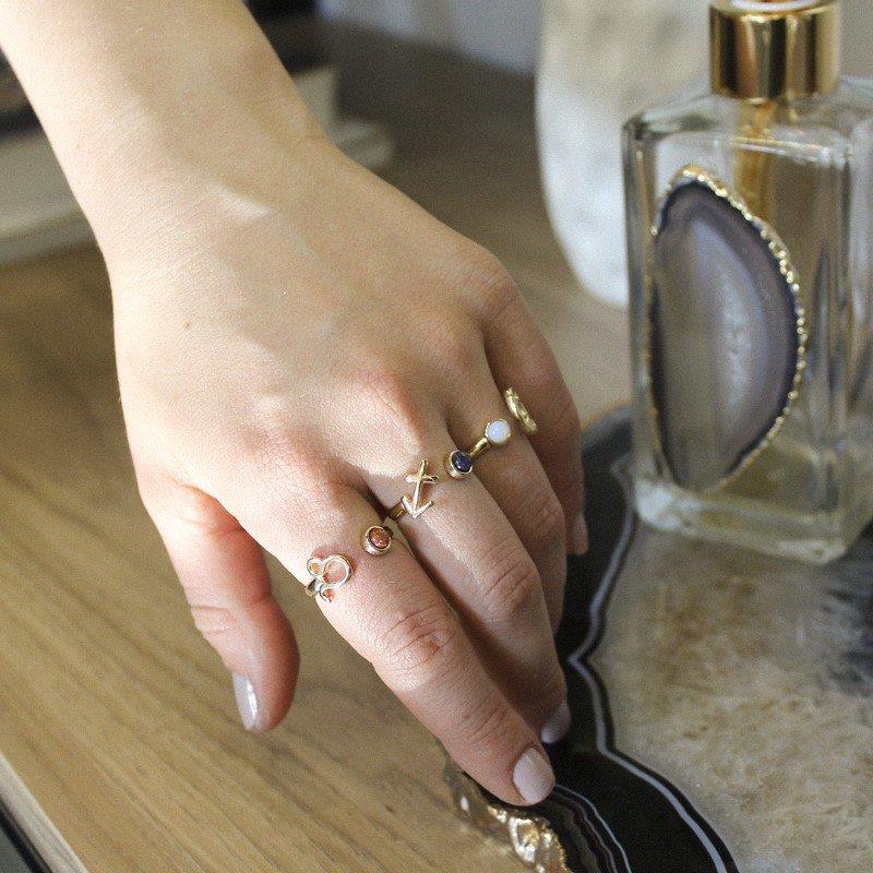 ANEL LEÃO FOLHEADO A OURO