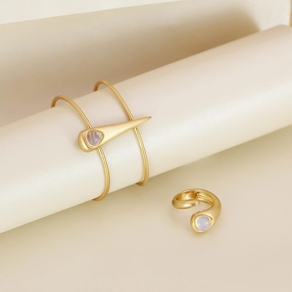 ANEL FOLHEADO A OURO