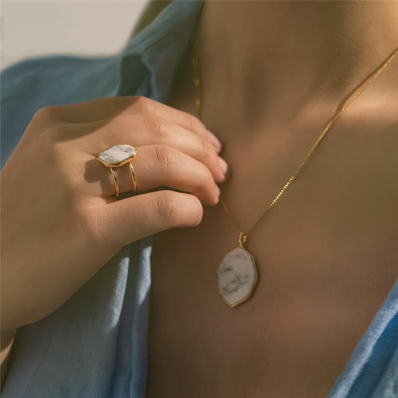 ANEL FOLHEADO A OURO