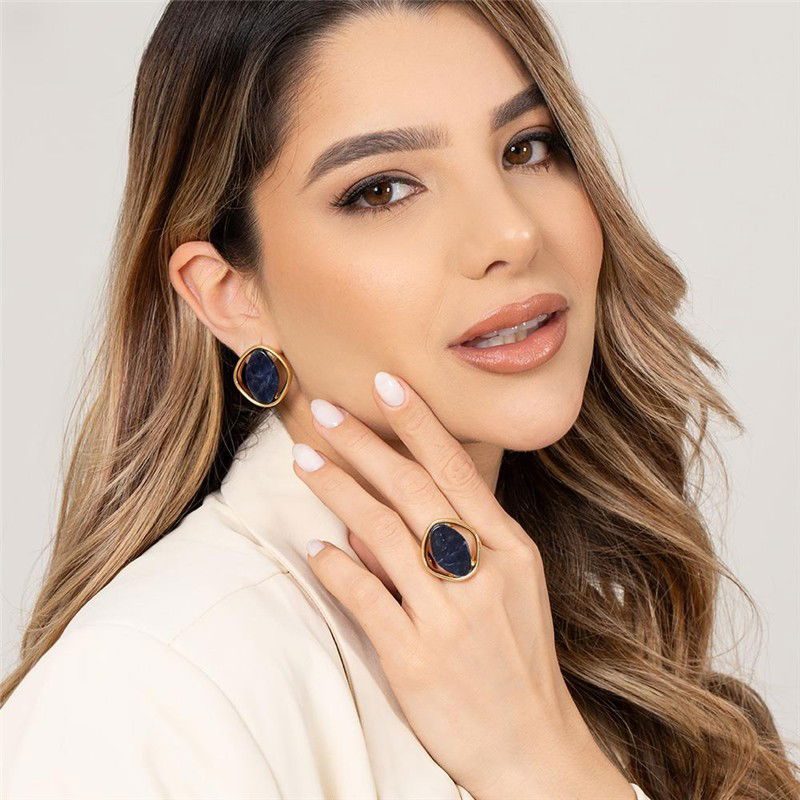 ANEL FOLHEADO A OURO