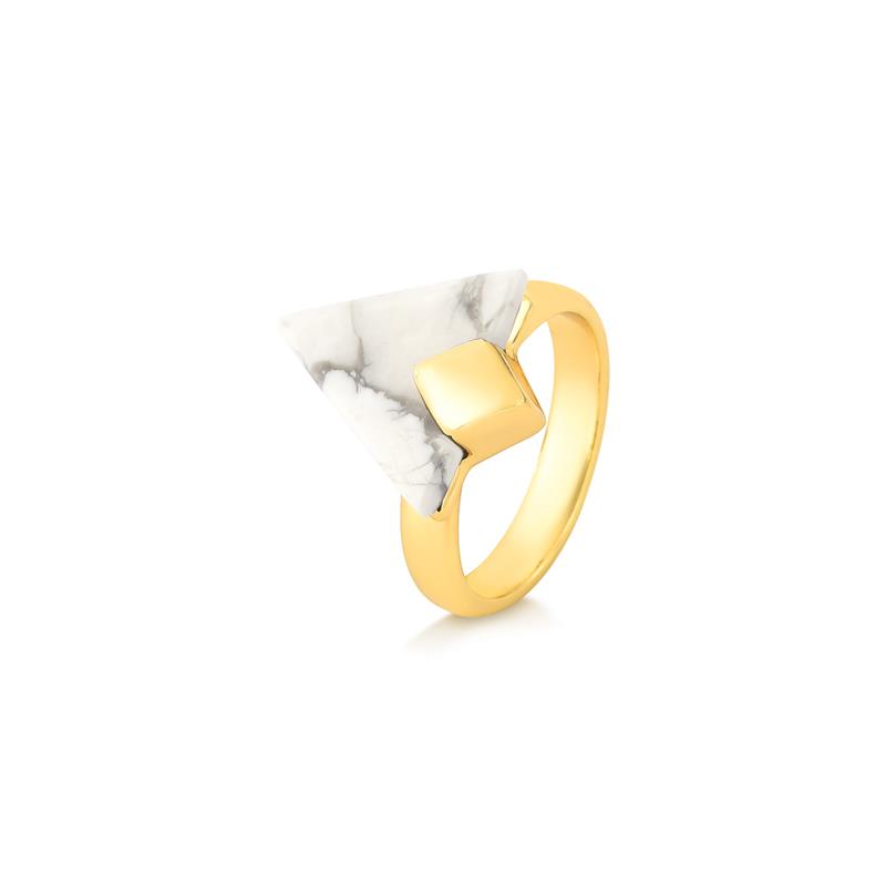 ANEL FOLHEADO A OURO