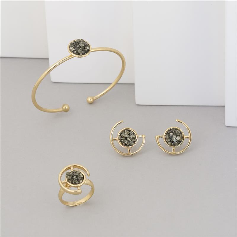 ANEL FOLHEADO A OURO