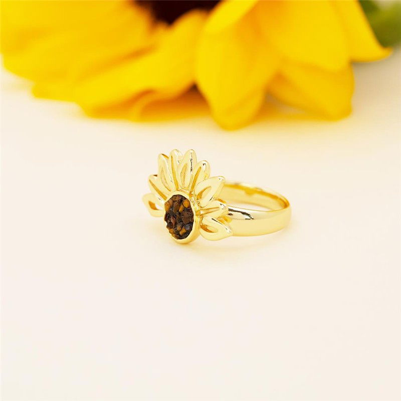 ANEL FOLHEADO A OURO