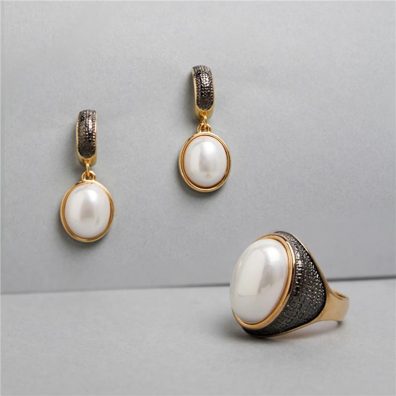 ANEL FOLHEADO A OURO E RÓDIO NEGRO