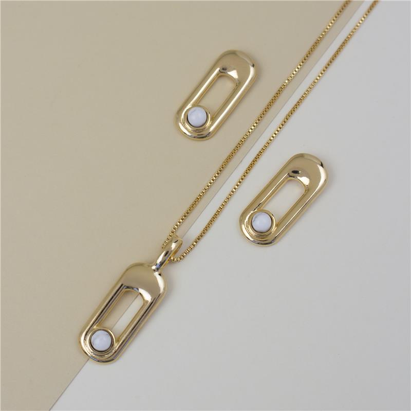 BRINCO FOLHEADO A OURO