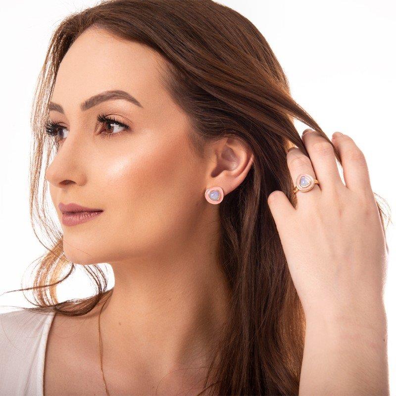 BRINCO FOLHEADO A OURO COM ESMALTE PRETO