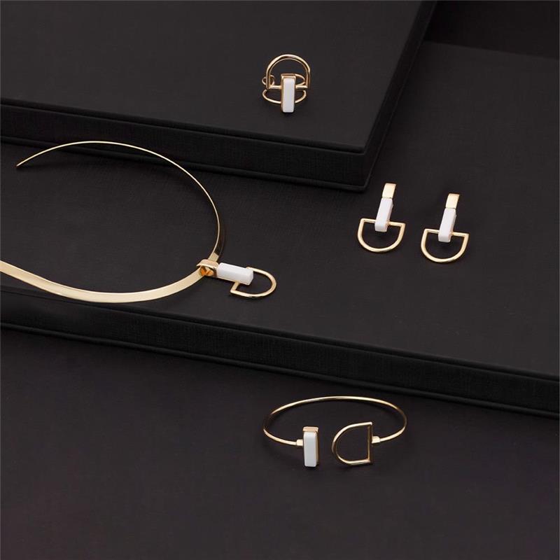 BRINCO FOLHEADO A OURO