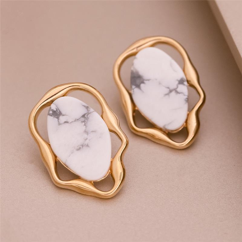 BRINCO FOLHEADO A OURO