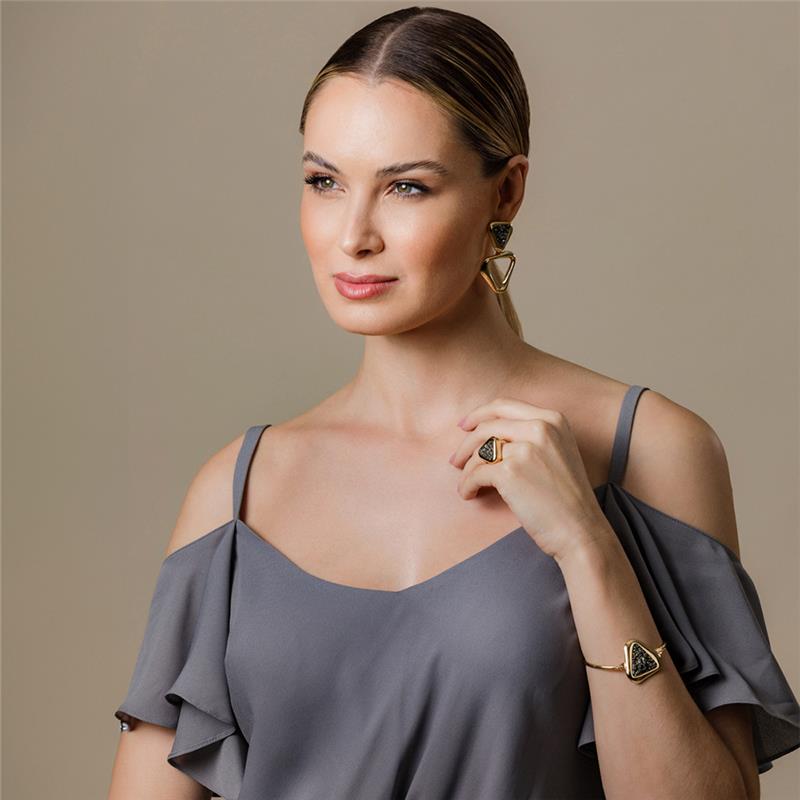 BRINCO FOLHEADO A OURO