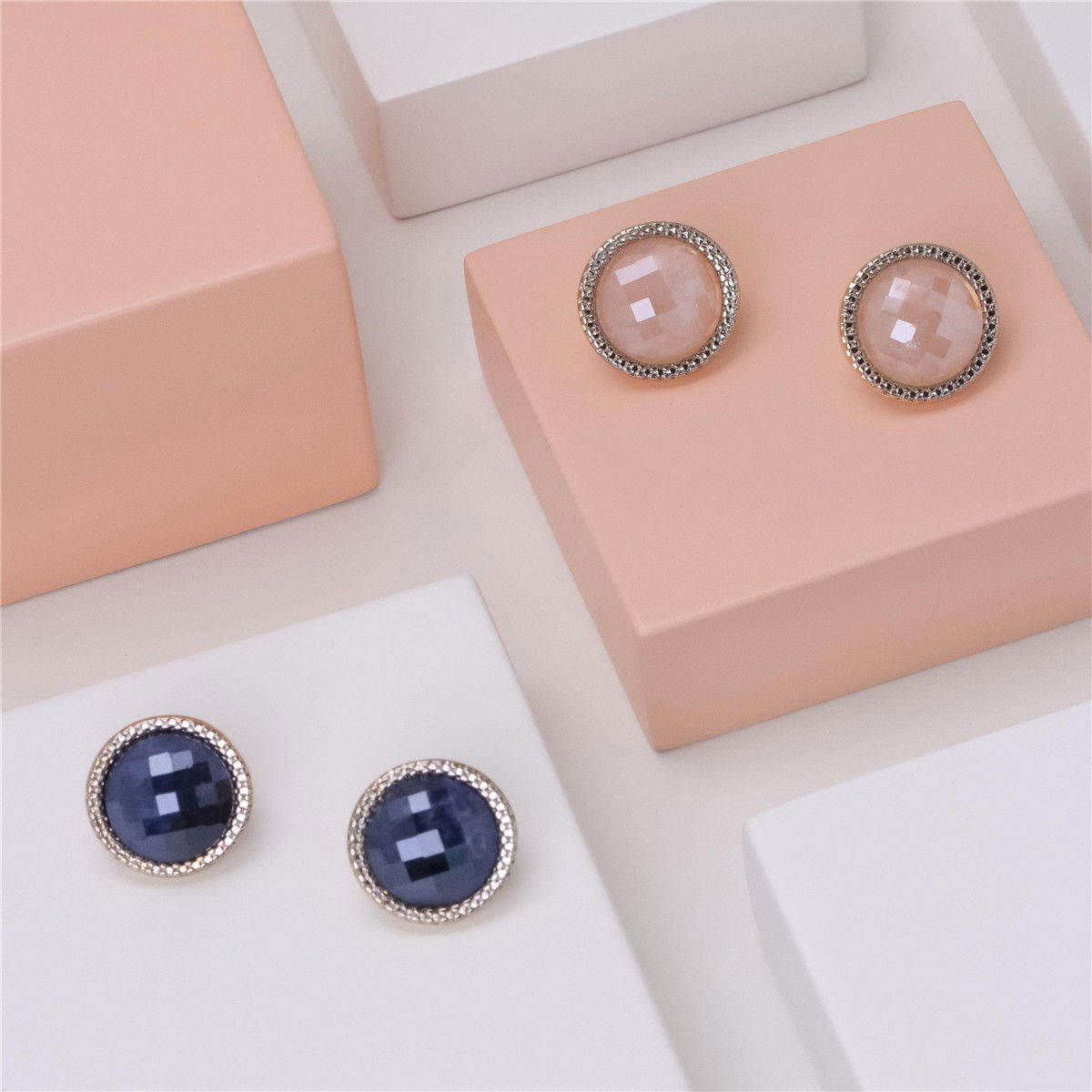 BRINCO FOLHEADO A OURO E RÓDIO BRANCO