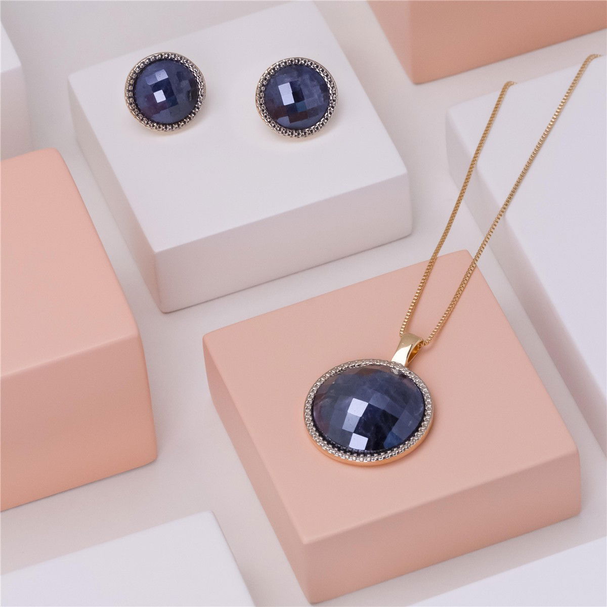 BRINCO FOLHEADO A OURO E RÓDIO BRANCO