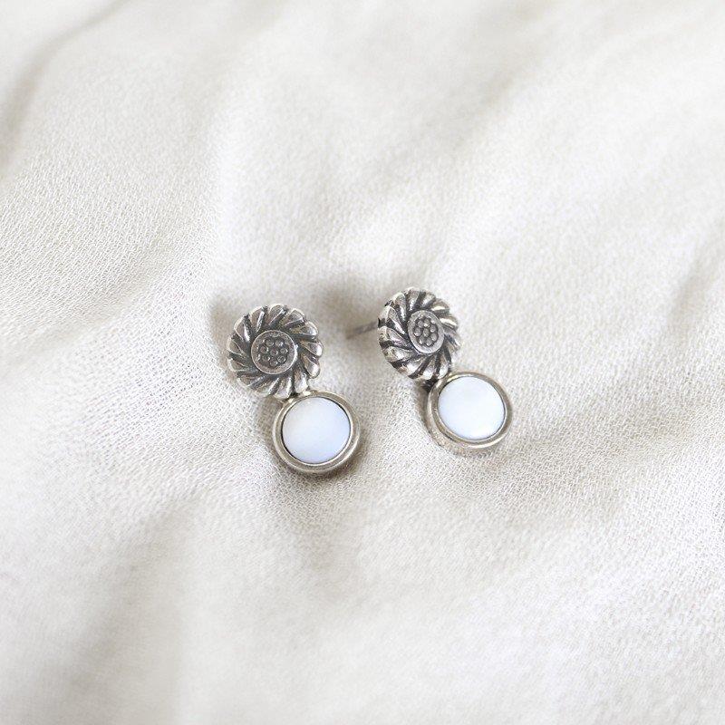 BRINCO FOLHEADO A PRATA ENVELHECIDA