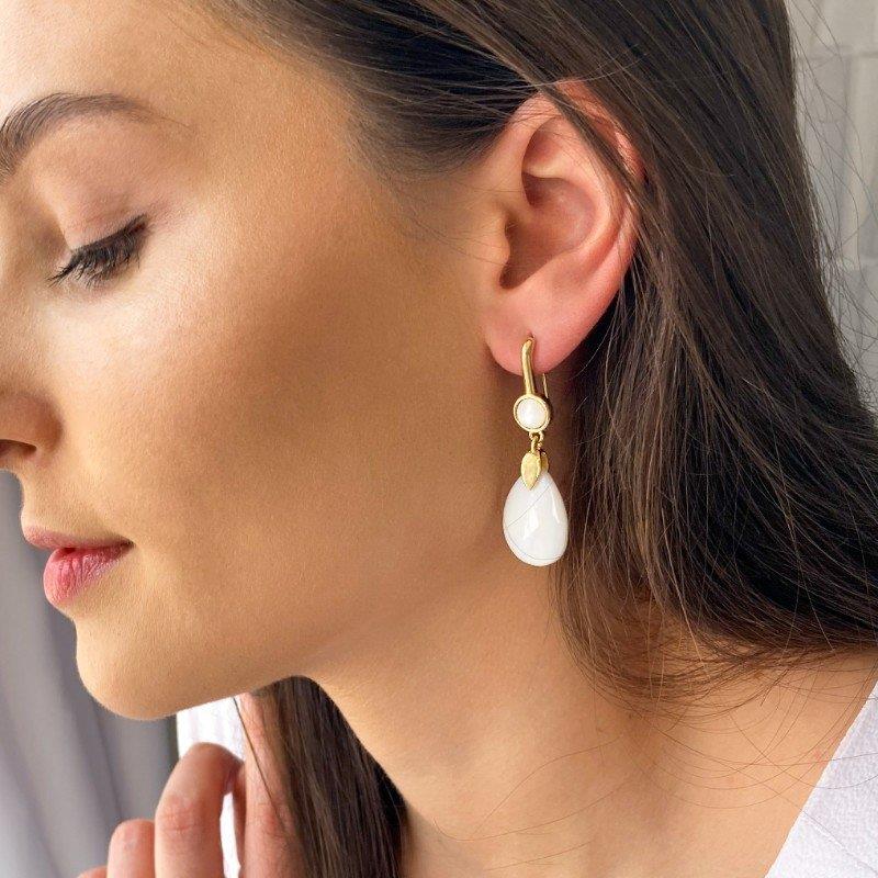 BRINCO FOLHEADO A RÓDIO NEGRO