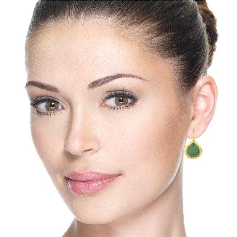 BRINCO FOLHEADO A RÓDIO NEGRO