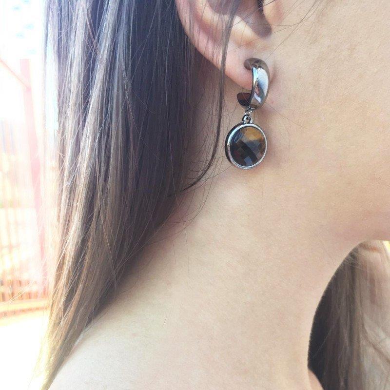 BRINCO FOLHEADO A RÓDIO NEGRO