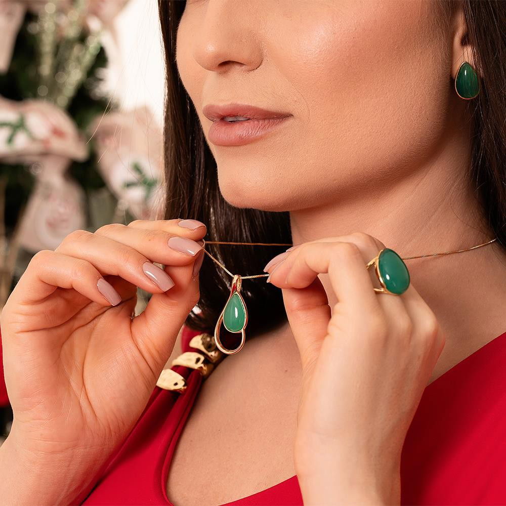 CONJUNTO FOLHEADO A OURO