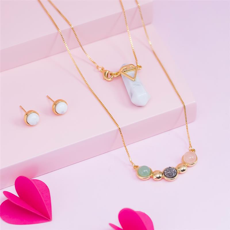 CONJUNTO FOLHEADO A OURO