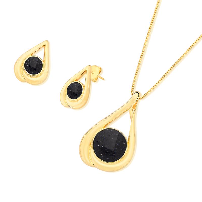 CONJUNTO FOLHEADO A OURO