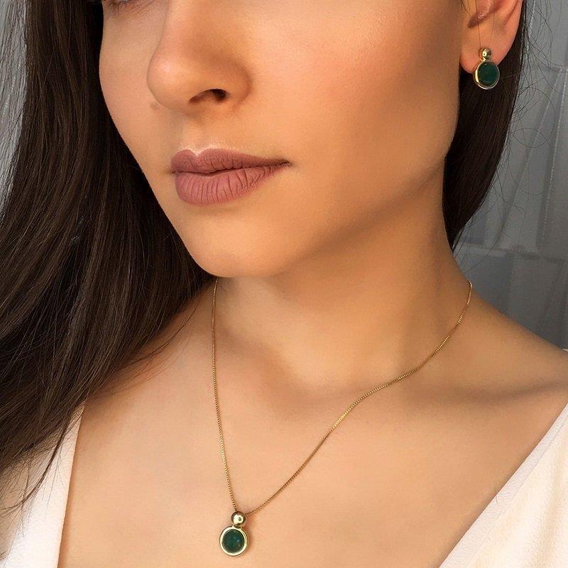 CONJUNTO FOLHEADO A OURO