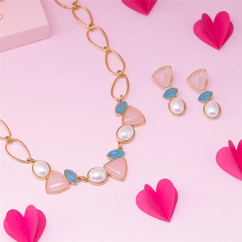 CONJUNTO FOLHEADO A OURO