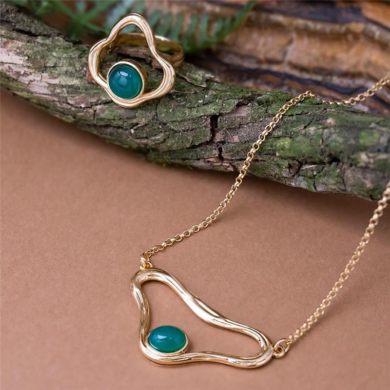 CONJUNTO FOLHEADO A OURO