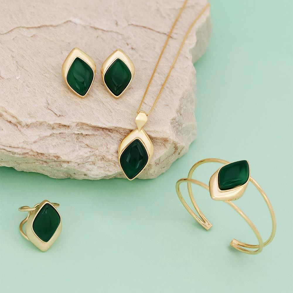 CONJUNTO FOLHEADO A OURO