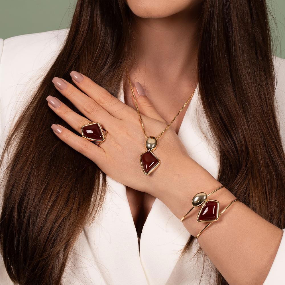 CONJUNTO FOLHEADO A OURO