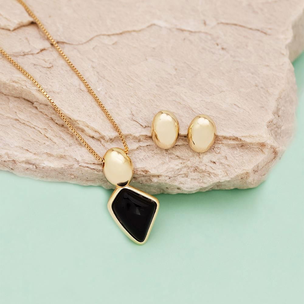 CONJUNTO FOLHEADO A OURO