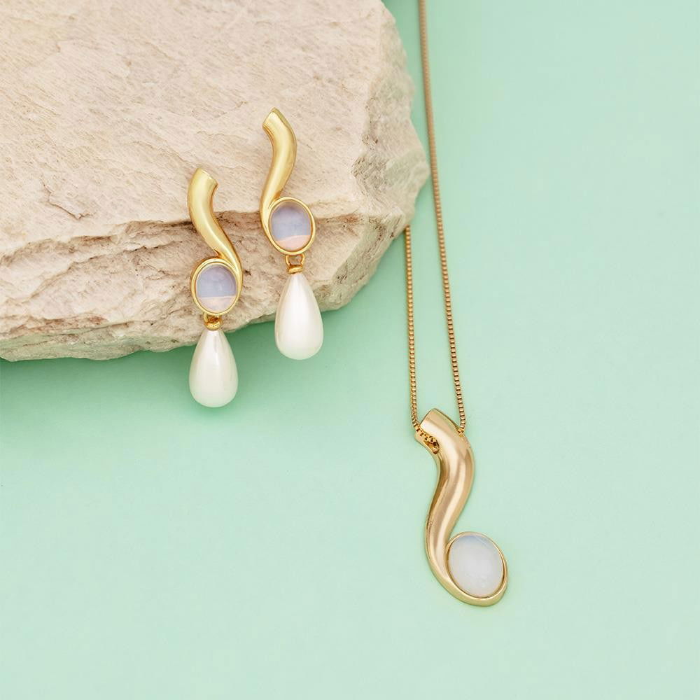 CONJUNTO FOLHEADO A OURO