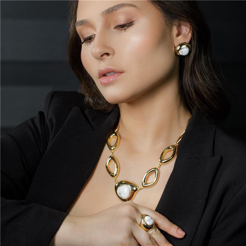 CONJUNTO FOLHEADO A OURO