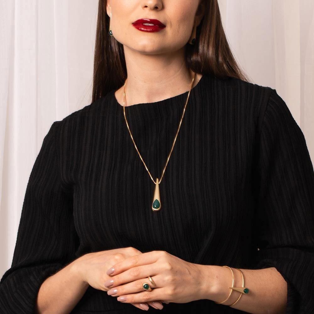 CONJUNTO FOLHEADO A OURO