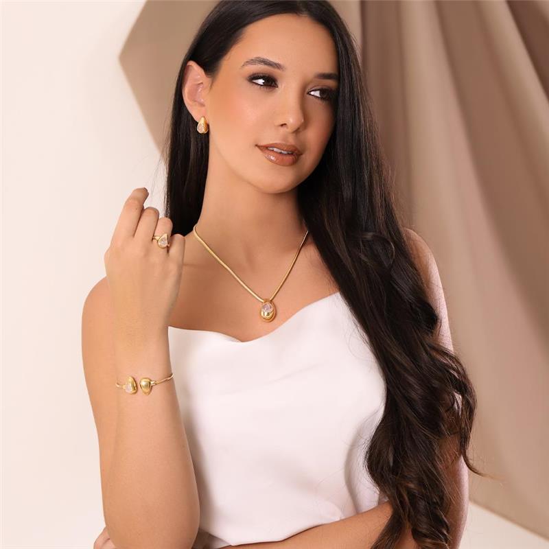 CONJUNTO FOLHEADO A OURO