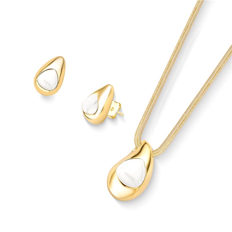 CONJUNTO FOLHEADO A OURO