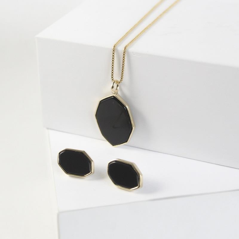 CONJUNTO FOLHEADO A OURO