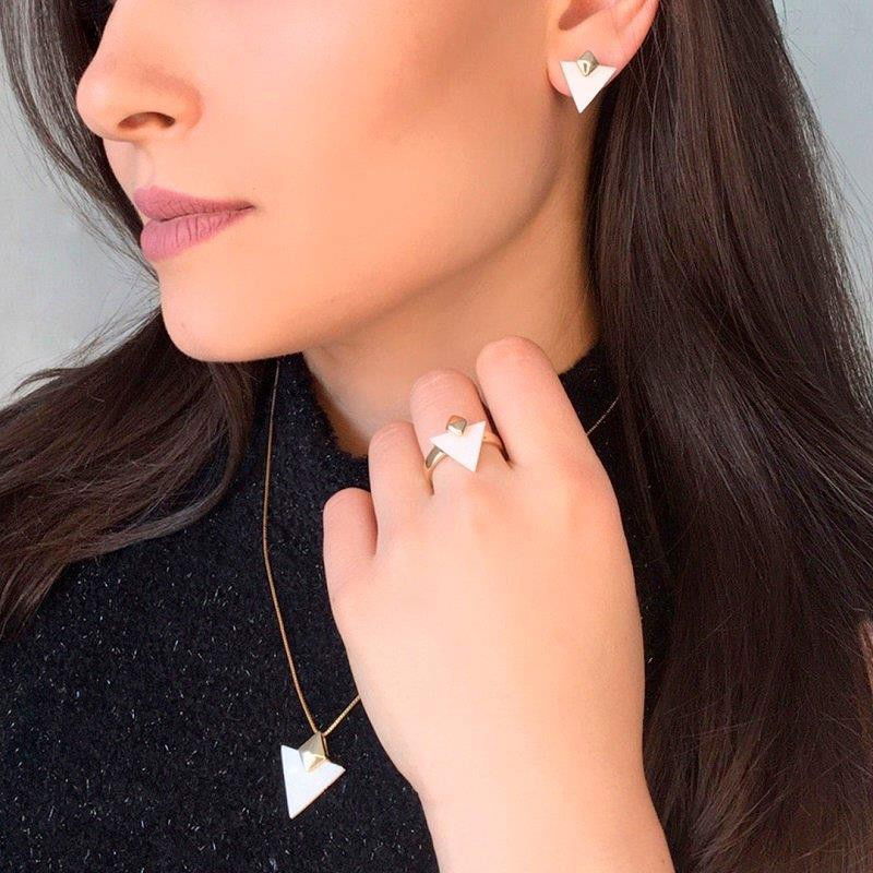 CONJUNTO FOLHEADO A OURO