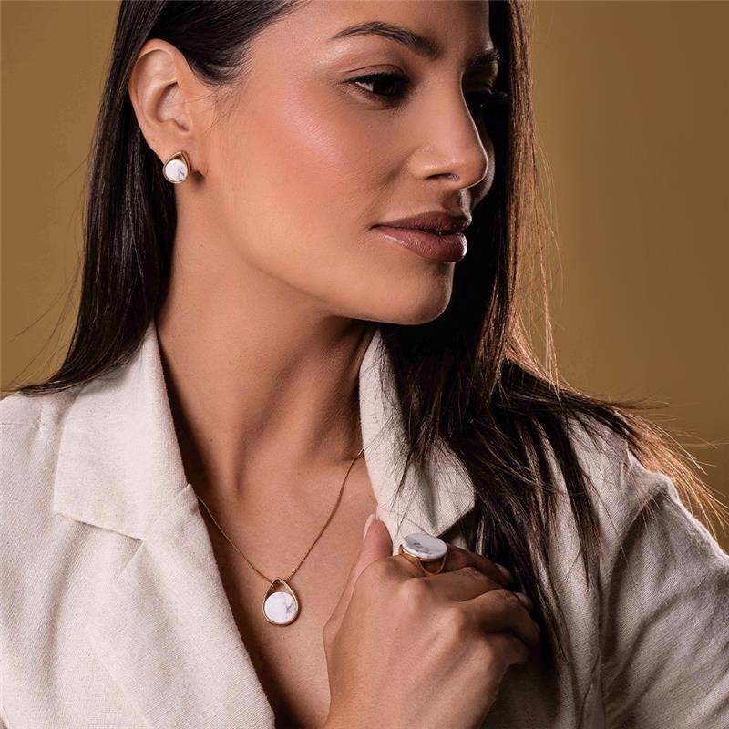 CONJUNTO FOLHEADO A OURO