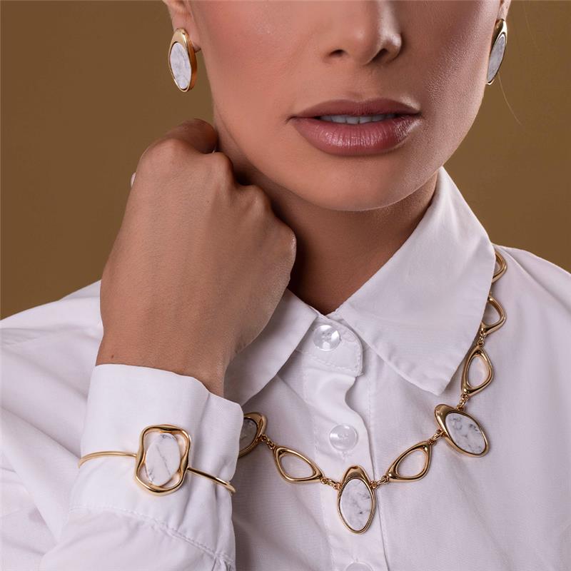 CONJUNTO FOLHEADO A OURO