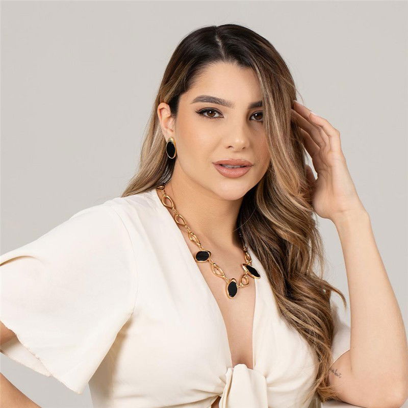 CONJUNTO FOLHEADO A OURO