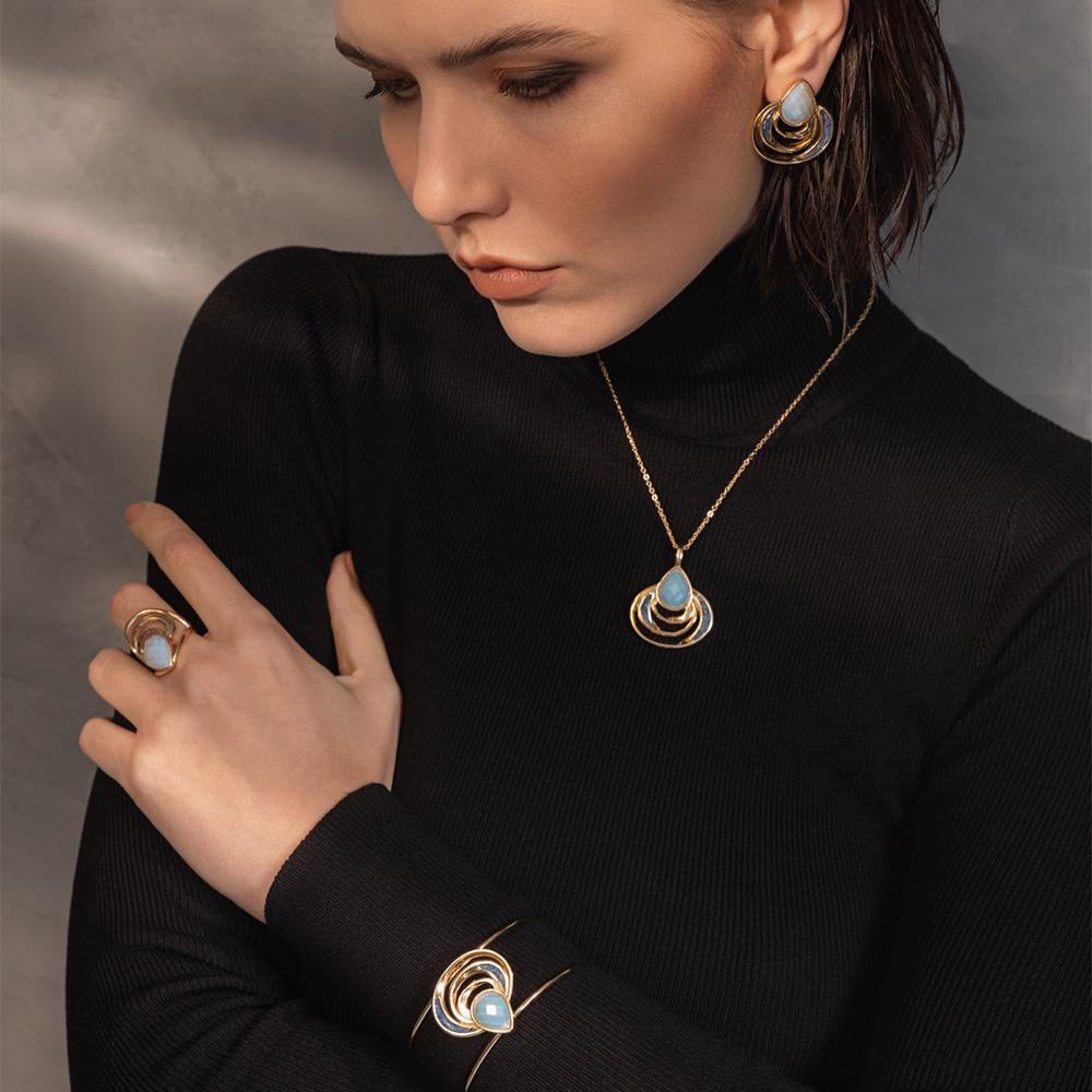 CONJUNTO FOLHEADO A OURO