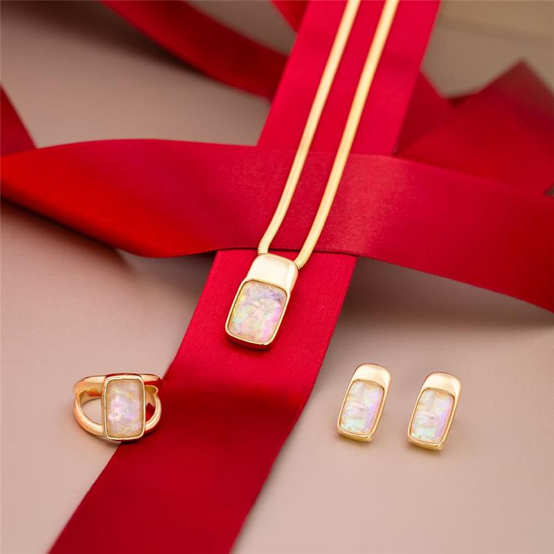 CONJUNTO FOLHEADO A OURO