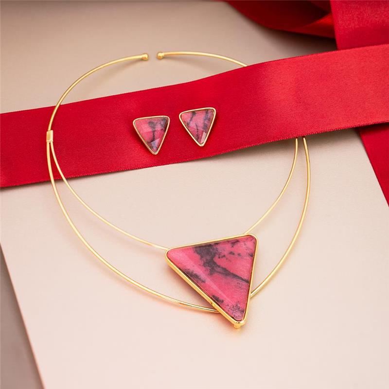 CONJUNTO FOLHEADO A OURO