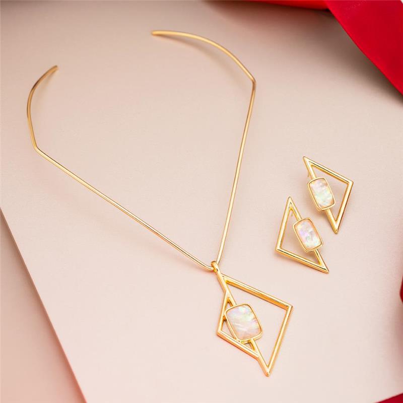 CONJUNTO FOLHEADO A OURO