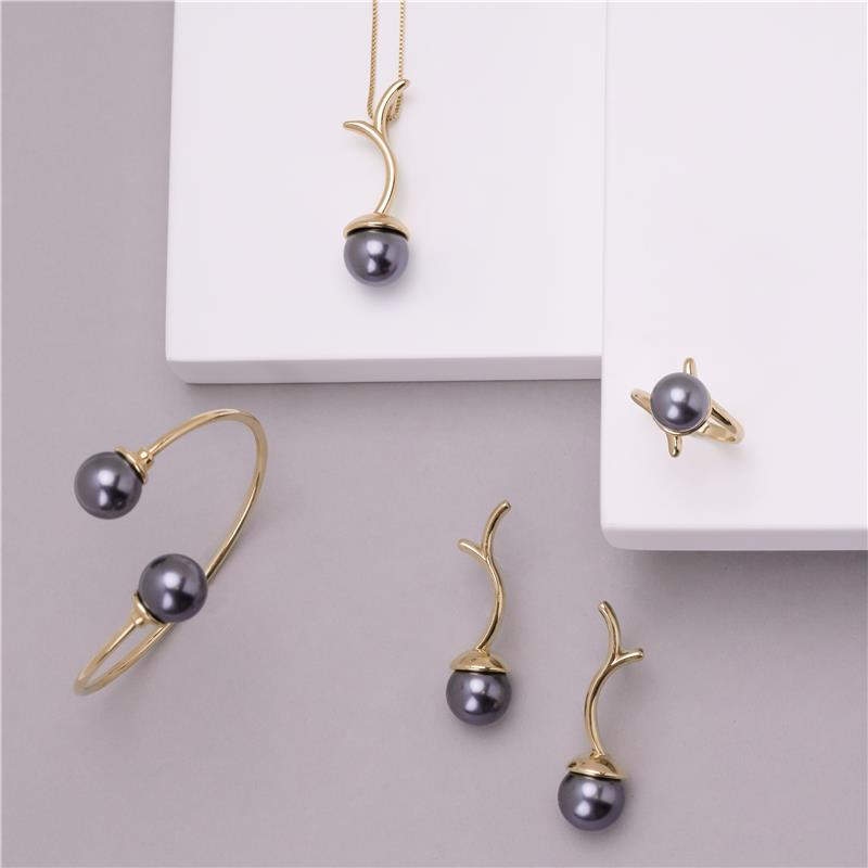 CONJUNTO FOLHEADO A OURO