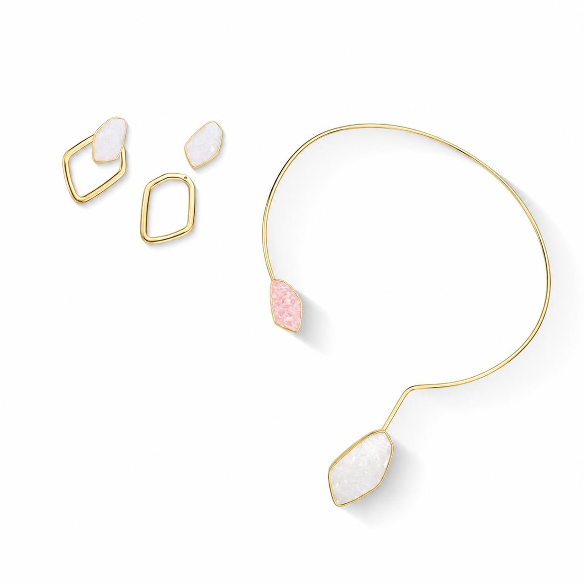 CONJUNTO FOLHEADO A OURO