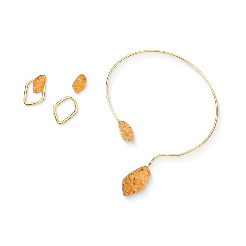 CONJUNTO FOLHEADO A OURO