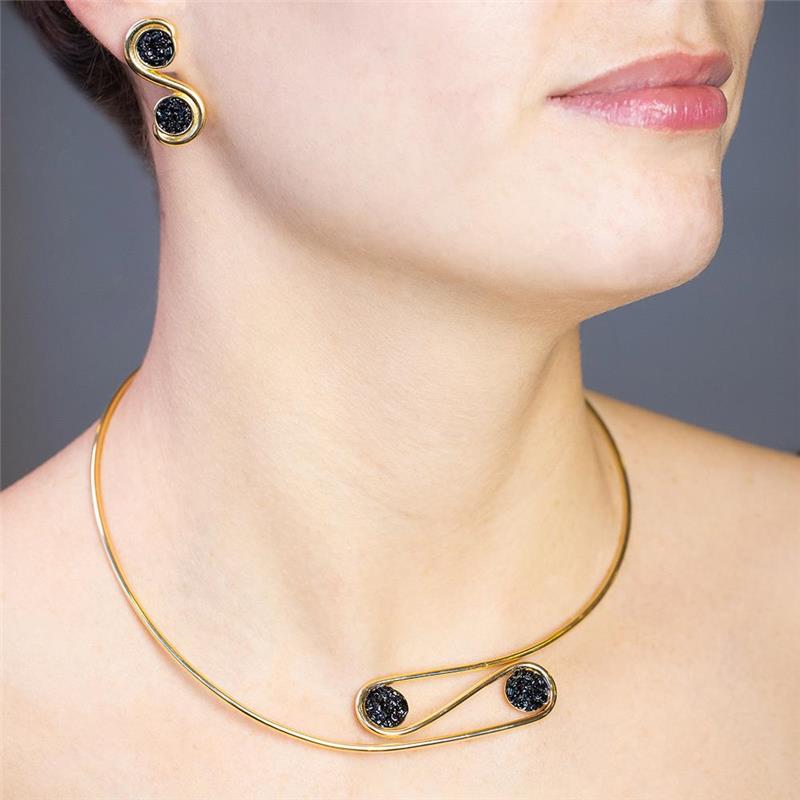 CONJUNTO FOLHEADO A OURO