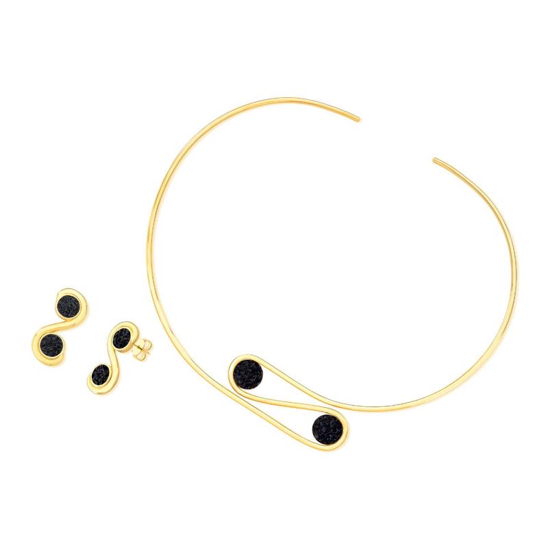 CONJUNTO FOLHEADO A OURO