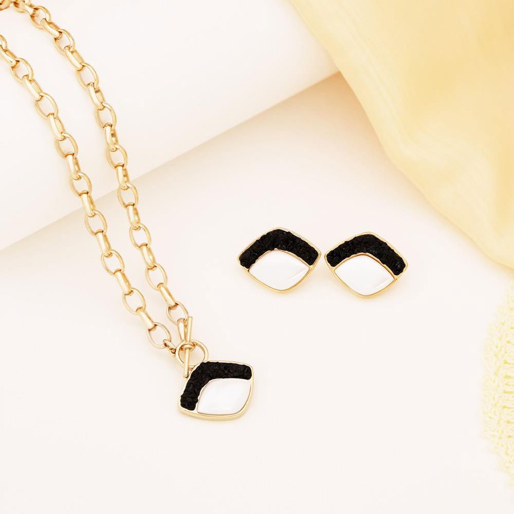 CONJUNTO FOLHEADO A OURO