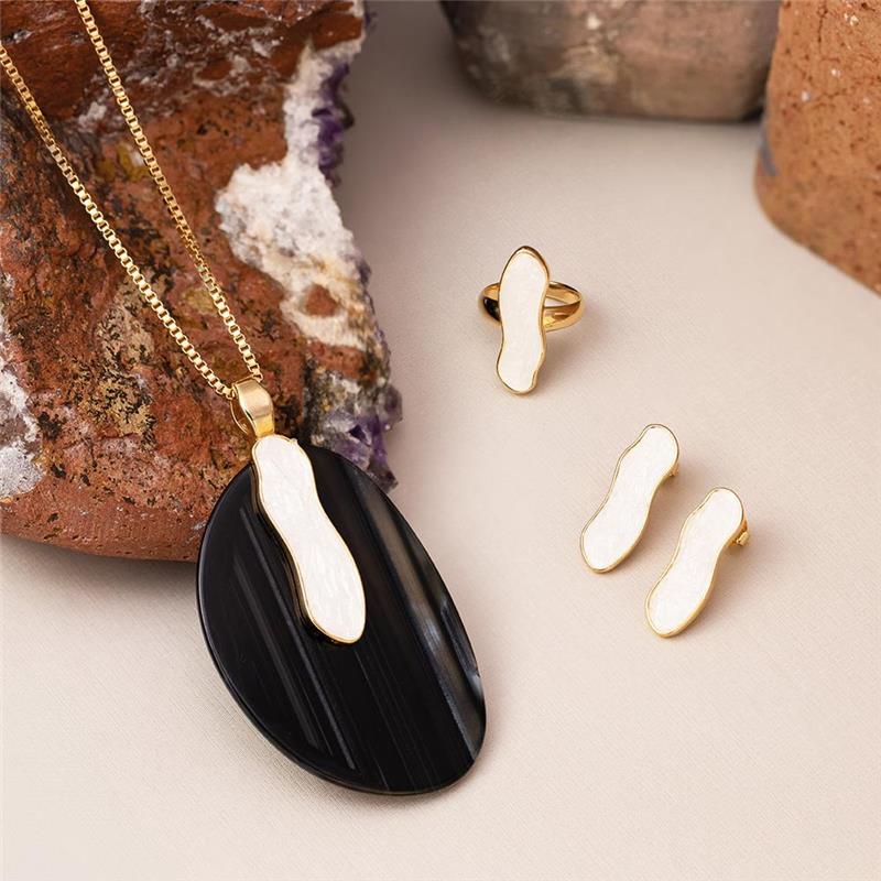 CONJUNTO FOLHEADO A OURO