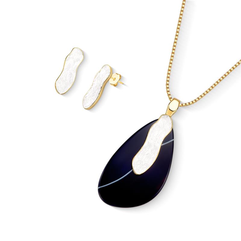 CONJUNTO FOLHEADO A OURO